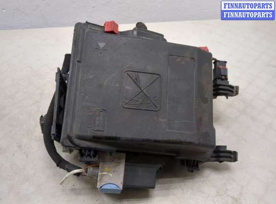 купить Блок предохранителей на Citroen C4 Picasso 2013-2018