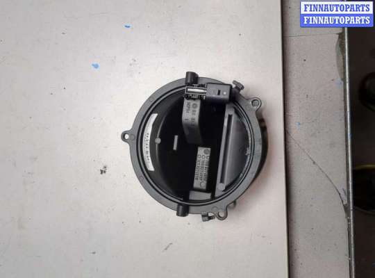 Купить Кнопка открывания багажника с крышки на Volkswagen Golf 5 2003-2009 Кнопка открывания багажника с крышки VG2718949 на Volkswagen Golf 5 2003-2009