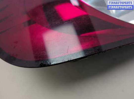 Фонарь задний на Volkswagen Golf Plus (5M1)