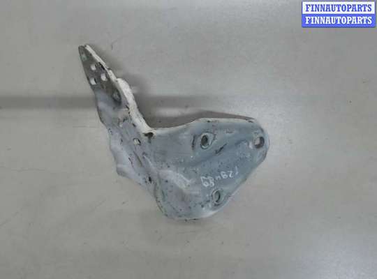 купить Кронштейн раздвижной двери на Toyota Previa (Estima) 2000-2006