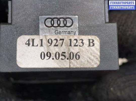 купить Кнопка регулировки света на Audi Q7 2005-2015
