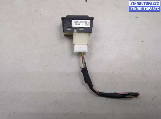 купить Кнопка открывания багажника салонная на BMW 5 F07 Gran Turismo 2010-2017