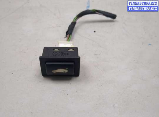 купить Кнопка открывания багажника салонная на BMW 5 F07 Gran Turismo 2010-2017