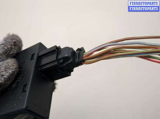 купить Кнопка обогрева стекла на BMW 5 E34 1988-1995