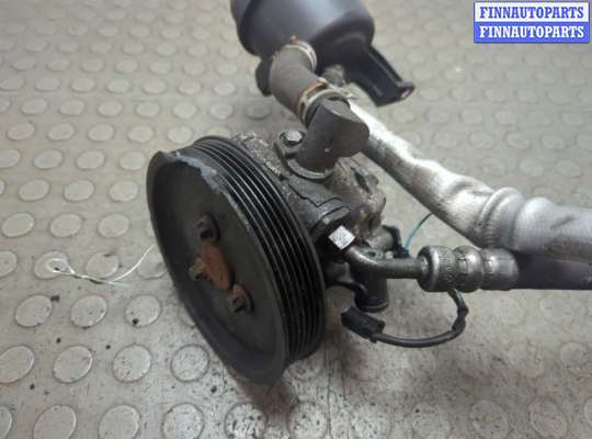 Насос гидроусилителя руля (ГУР) MB1649995 на Mercedes C W203 2000-2008