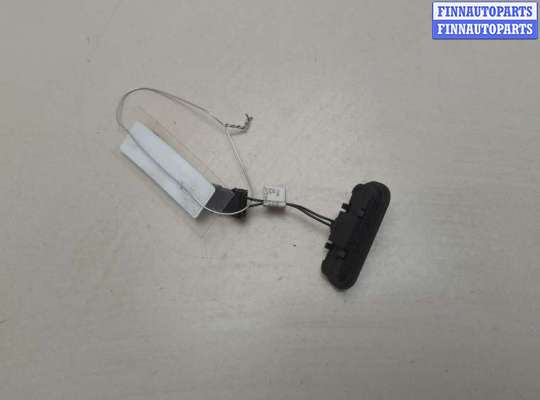 купить Кнопка открывания багажника с крышки на Opel Astra J 2010-2017