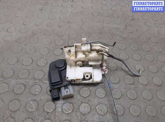 Замок боковой двери на Honda Element