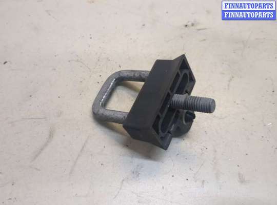 Петля замка капота BM3370323 на BMW 5 E60 2003-2010