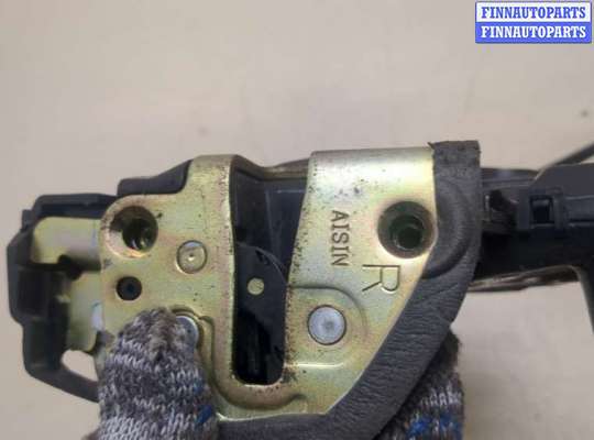 купить Замок двери на Toyota Sienna 2 2003-2010