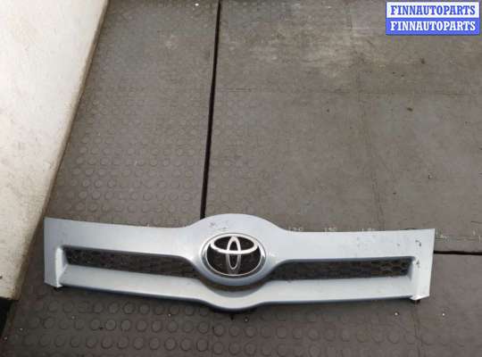 купить Решетка радиатора на Toyota Corolla Verso 2004-2009