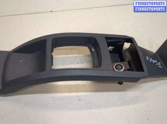 купить Пластик центральной консоли на Volkswagen Polo 2001-2005