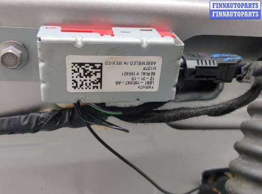 купить Фонарь (задний) на Ford Escape 2019-2022