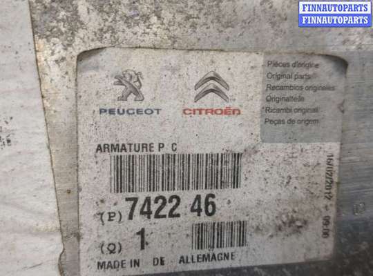 купить Усилитель бампера на Citroen C3 picasso 2009-2017