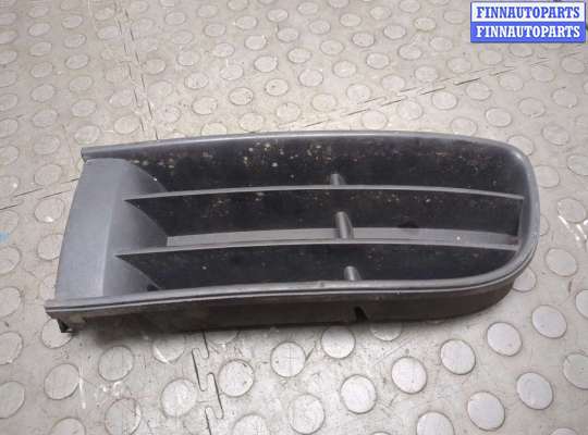 купить Заглушка (решётка) бампера на Volkswagen Polo 2001-2005