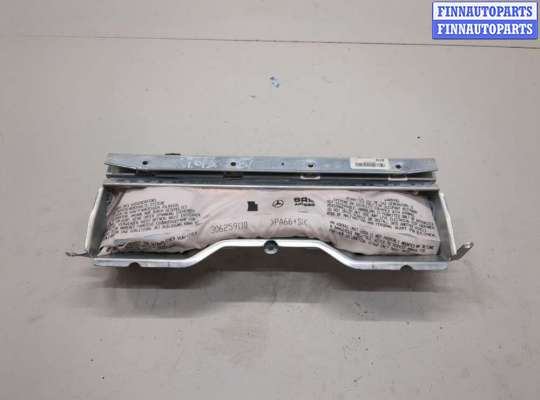 Подушка безопасности коленная MB1695719 на Mercedes C W204 2006-2015