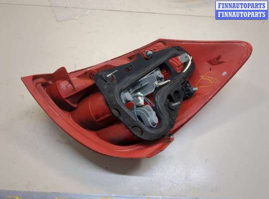 купить Фонарь (задний) на Toyota Auris E15 2006-2012