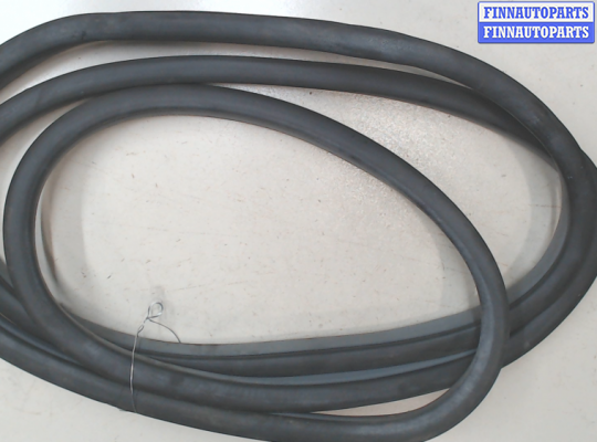 купить Уплотнитель на Mercedes ML W164 2005-2011
