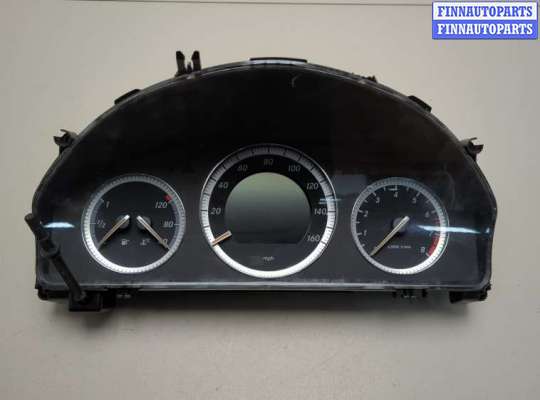 Щиток приборов (приборная панель) MB1576135 на Mercedes C W204 2006-2015