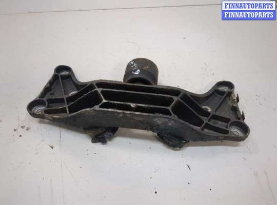 купить Кронштейн КПП на BMW 7 E38 1994-2001