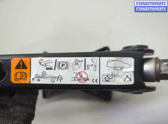 Домкрат на Ford Focus III