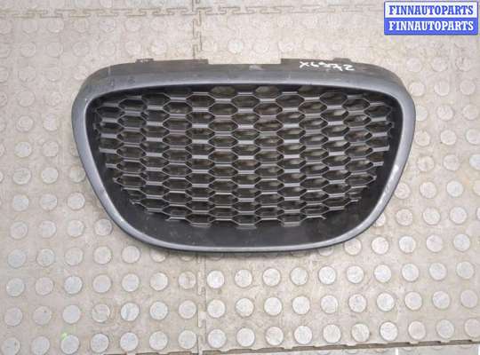 купить Решетка радиатора на Seat Leon 2 2005-2012