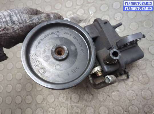 купить Насос гидроусилителя руля (ГУР) на Mercedes C W204 2006-2015