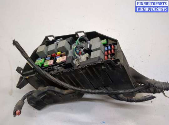 Купить Блок предохранителей на Ford Mondeo 4 2007-2015 Блок предохранителей FO2139698 на Ford Mondeo 4 2007-2015