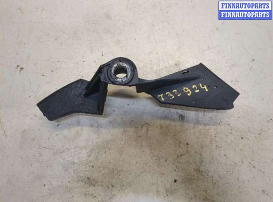 Кронштейн КПП VL501982 на Volvo V50 2004-2012