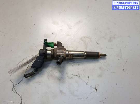 Форсунка топливная на Peugeot 3008 I