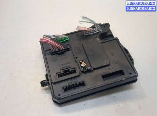 Блок управления бортовой сети (Body Control Module) RN1430106 на Renault Megane 3 2009-2016