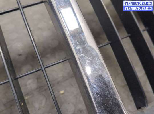 купить Решетка радиатора на Jeep Grand Cherokee 2004-2010