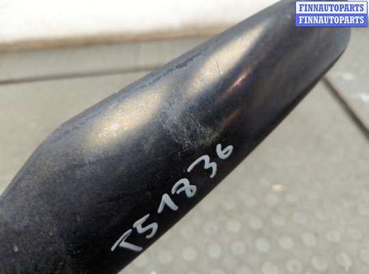 купить Накладка рейлинга на Toyota Previa (Estima) 2000-2006