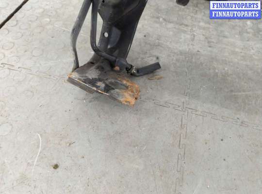 купить Рамка передняя (телевизор) на Mercedes C W203 2000-2008