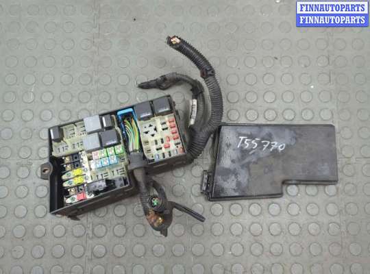 купить Блок предохранителей на Ford C-Max 2002-2010