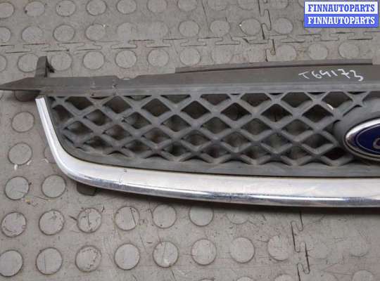 купить Решетка радиатора на Ford Fiesta 2001-2007