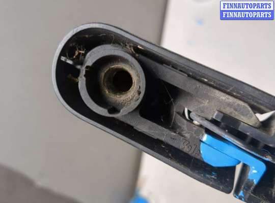 купить Щеткодержатель на Volvo C30 2006-2013