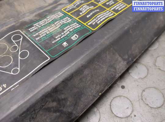 купить Накладка замка капота на Ford Explorer 2001-2006