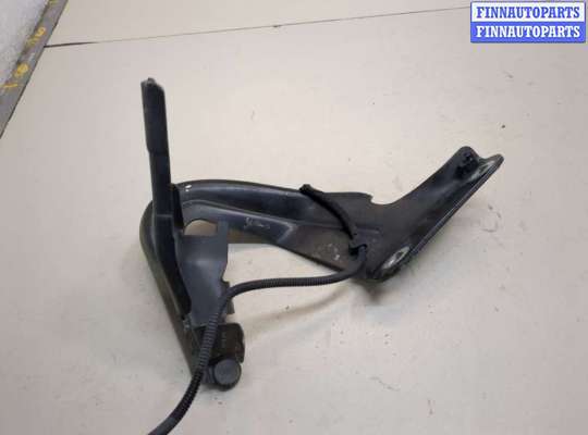 купить Петля капота на Ford Explorer 2015-2019