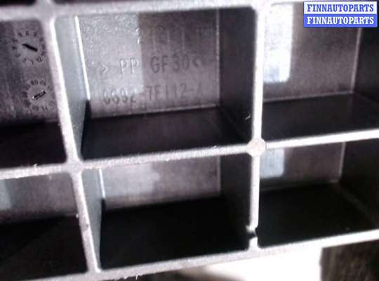 купить Кронштейн кулисы КПП на Land Rover Freelander 2 2006-2014