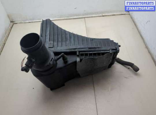 Корпус воздушного фильтра на Audi Q7 (4L)