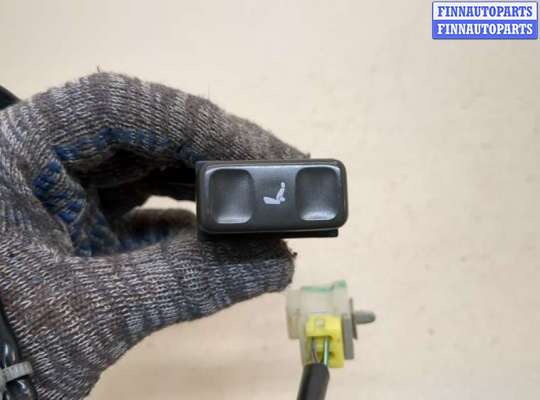 купить Кнопка регулировки сидений на Infiniti QX56 2004-2010