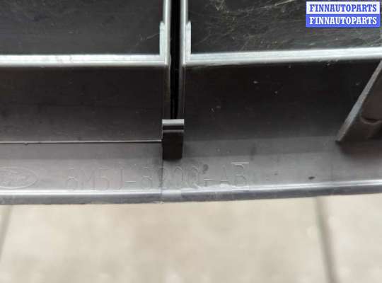 купить Решетка радиатора на Ford Focus 2 2008-2011