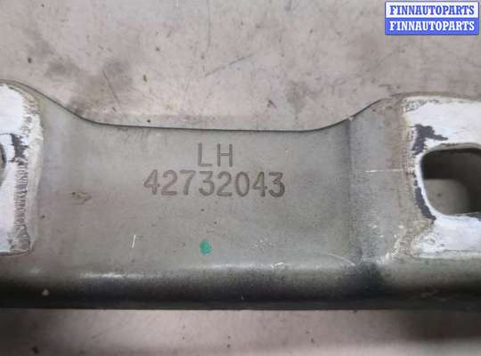 купить Петля капота на Chevrolet Trax 2016-2022