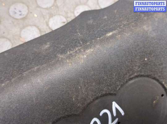 Крышка ДВС (декоративная) на Audi A8 (D3, 4E)