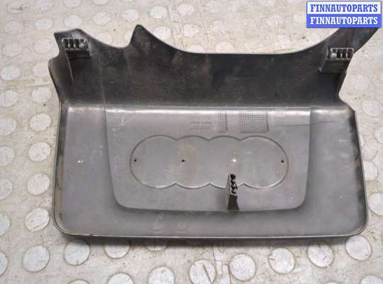 Крышка ДВС (декоративная) на Audi A8 (D3, 4E)