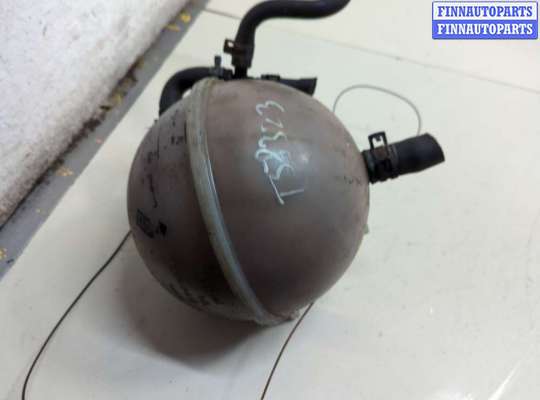 купить Бачок расширительный на Volkswagen Transporter 4 1991-2003