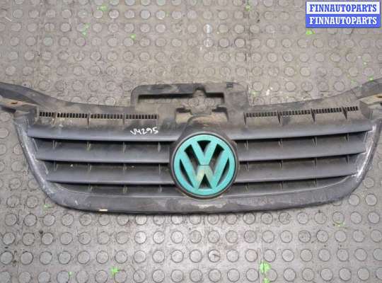 купить Решетка радиатора на Volkswagen Touran 2003-2006
