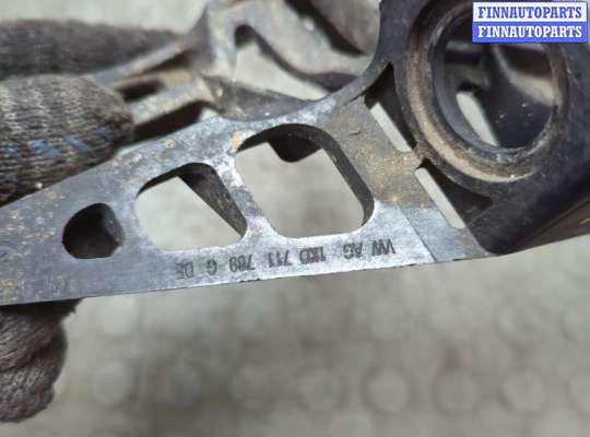 купить Кронштейн кулисы КПП на Audi A3 (8P) 2003-2013