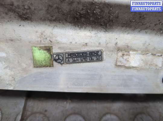 купить Кронштейн подножки на Mercedes ML W164 2005-2011