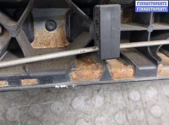 купить Рамка передняя (телевизор) на Chrysler 300C 2004-2011